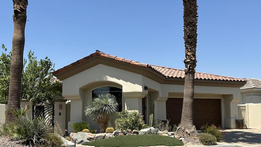 370 Gold Canyon Drive, Palm Desert, CA 92211 — photo 1
