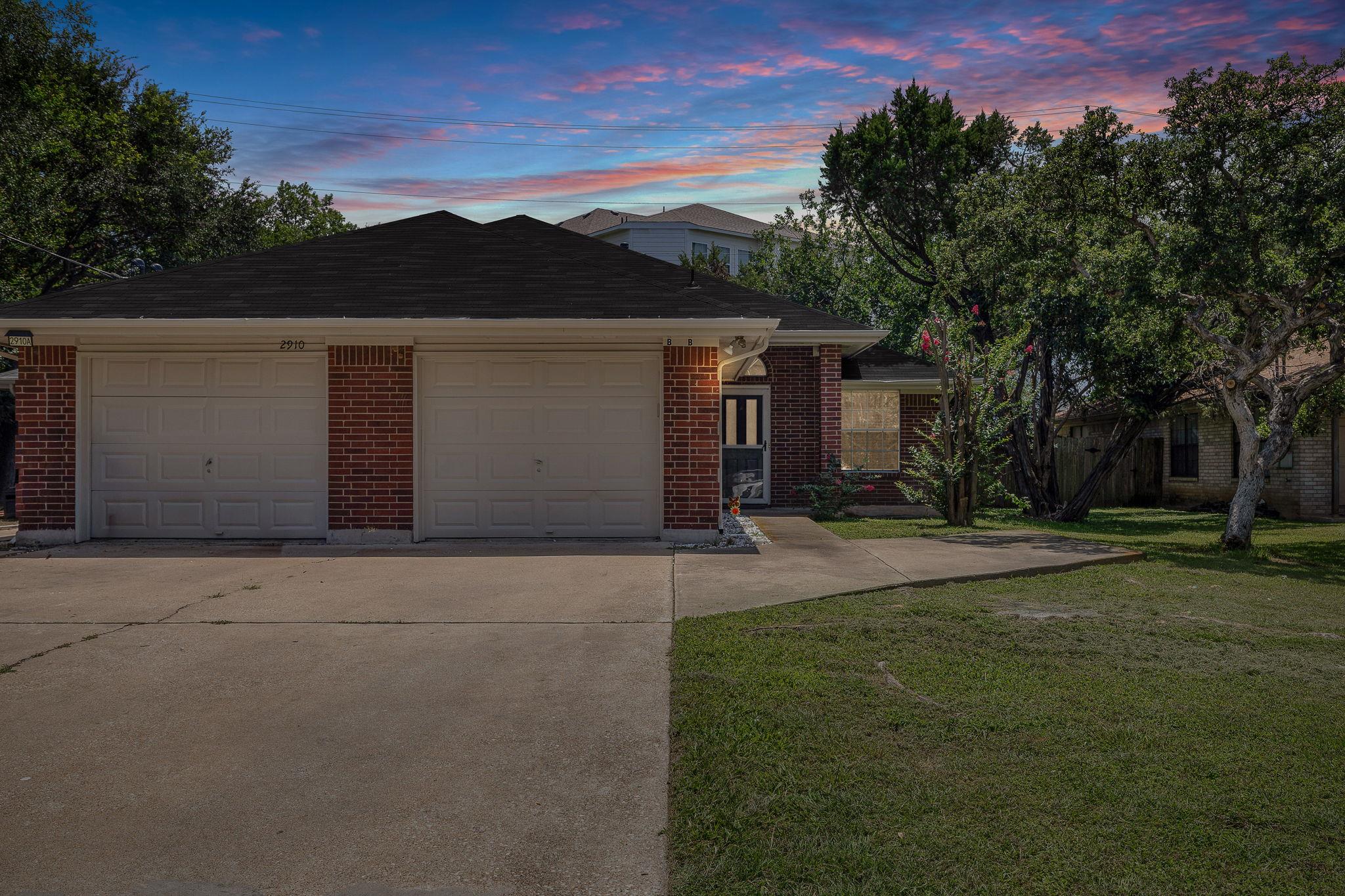 2910 Whisper Oaks, Georgetown, TX 78628 — photo 1
