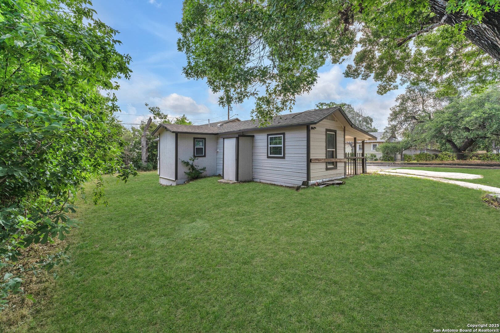 2236 Schley, ,  78210 — photo 1