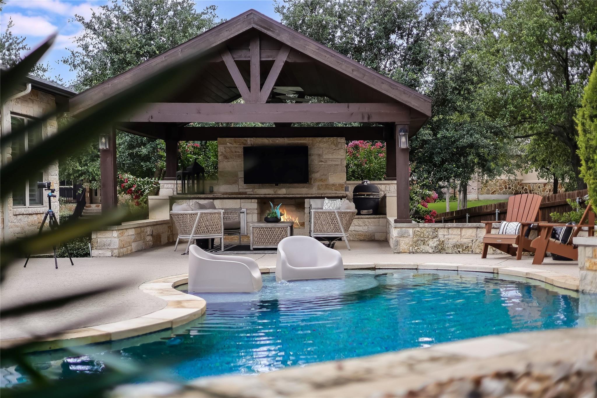 401 Bluff View, Cedar Park, TX 78613 — photo 1