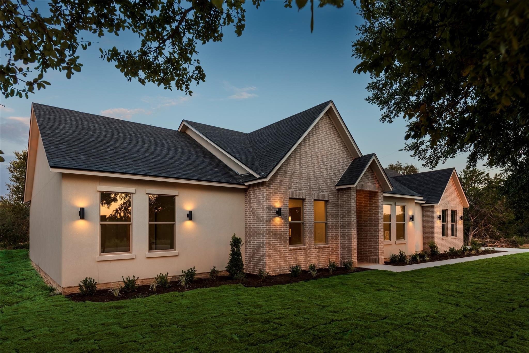 301 Onion Creek, Driftwood, TX 78619 — photo 1