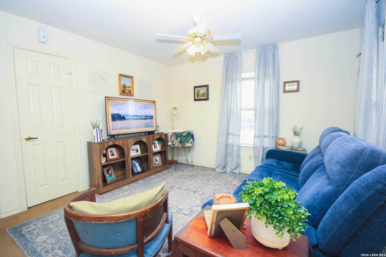 103 Guiterrez, ,  78060 — photo 1