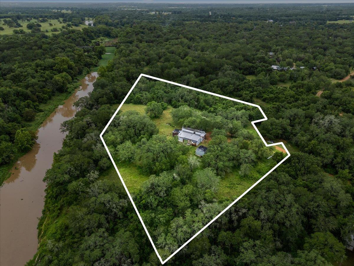 200  Desiderata Dr, Smithville, TX 78957 — photo 1