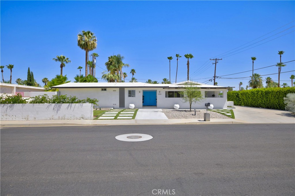 2080 E Mcmanus Drive, Palm Springs, CA 92262 — photo 1