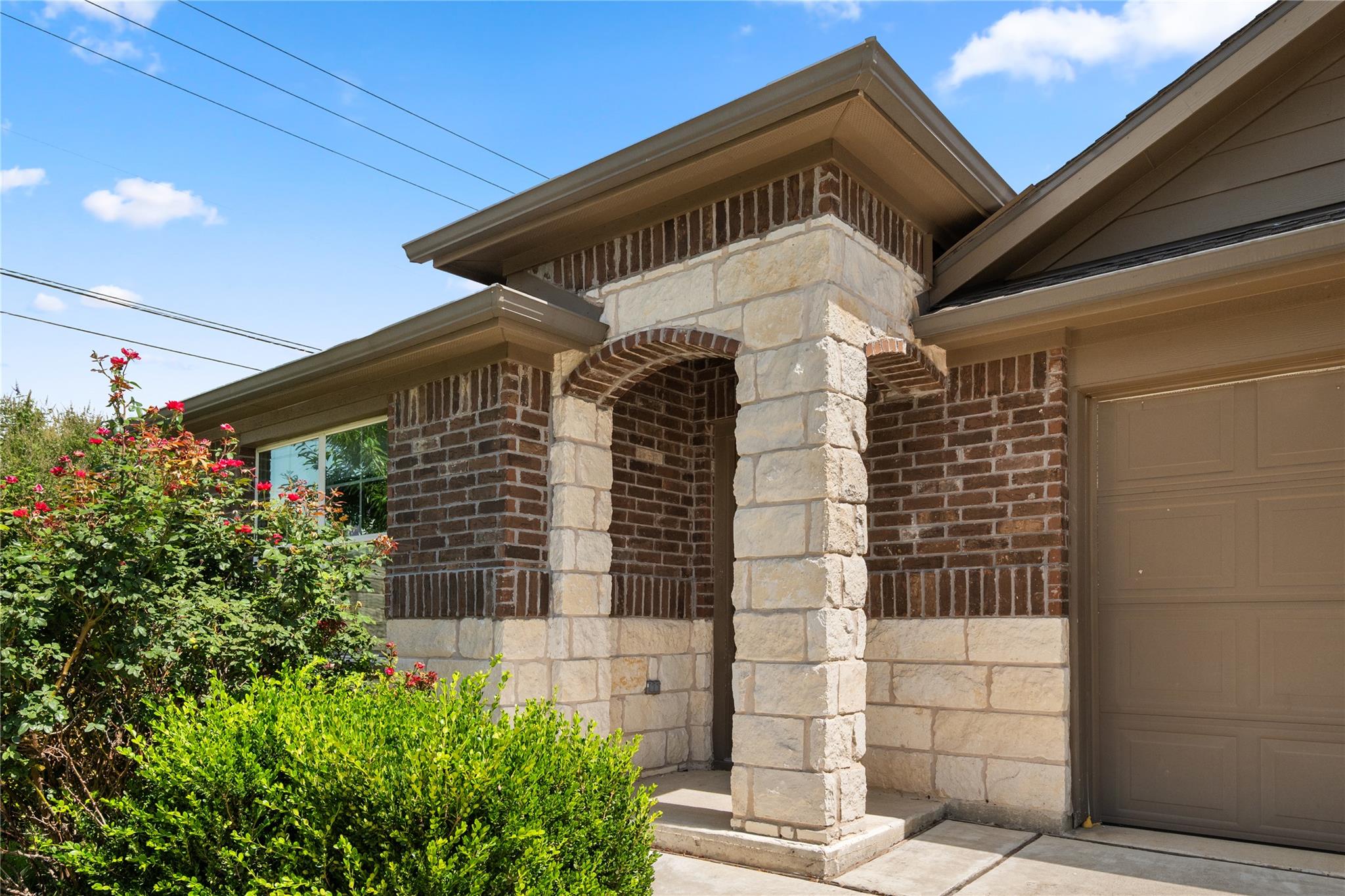 1102 Mitchell, Hutto, TX 78634 — photo 1