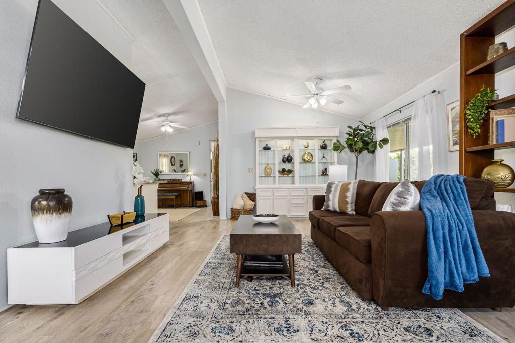 73450 Country Club Drive 33, Palm Desert, CA 92260 — photo 1