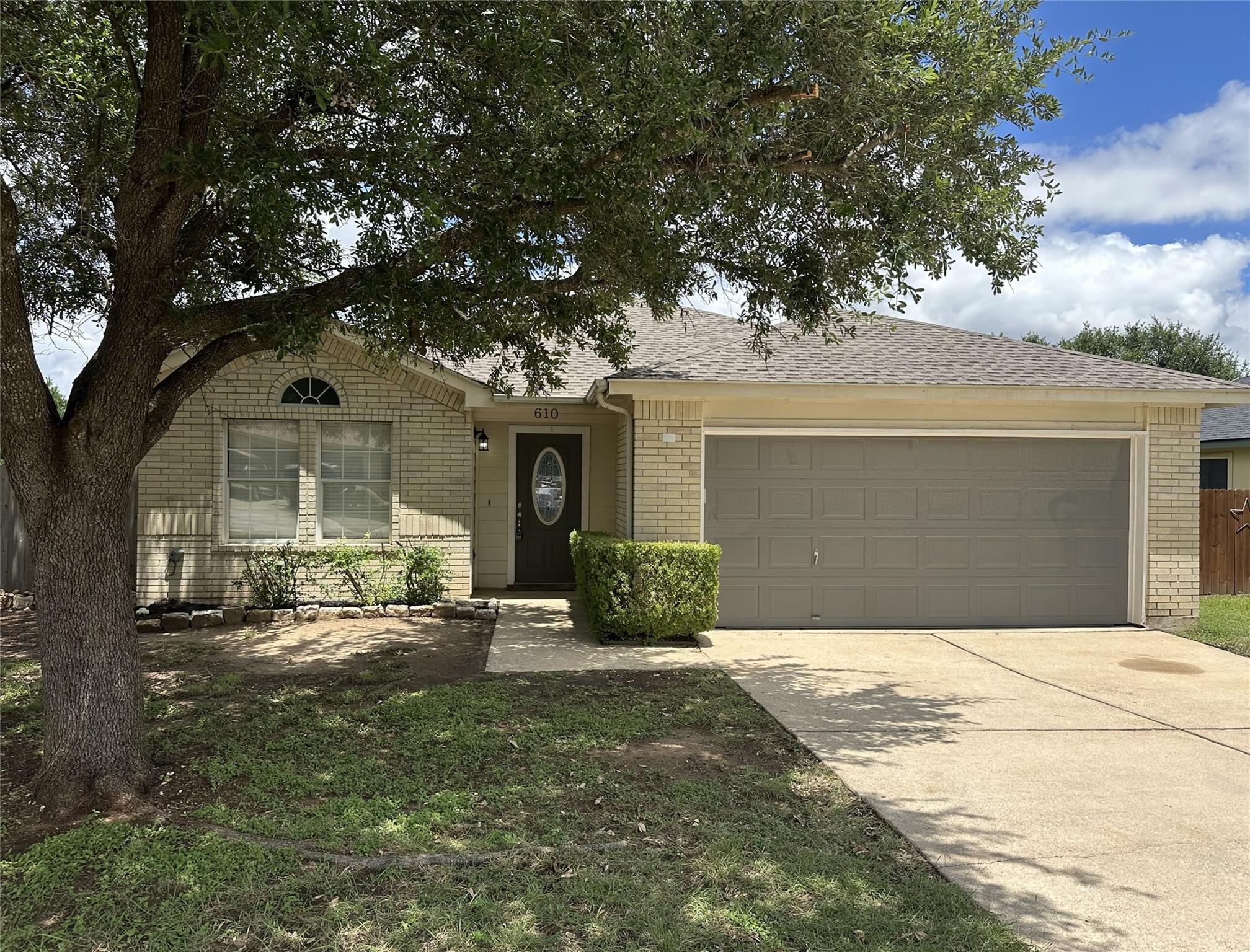 610 Riverway, Leander, TX 78641 — photo 1