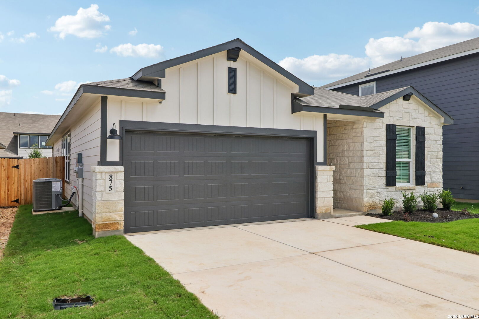 875 Shatterhand Blvd, , 78260 — photo 1