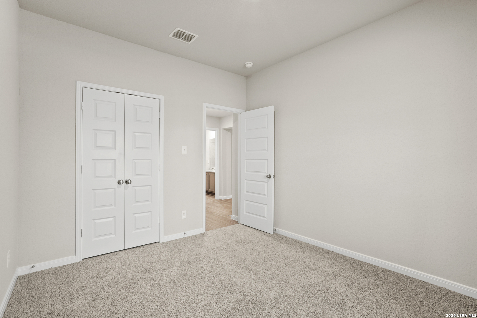 1224 Sweden, , 78155 — photo 1