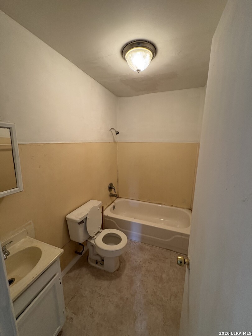 2513 Quintana, ,  78211 — photo 1