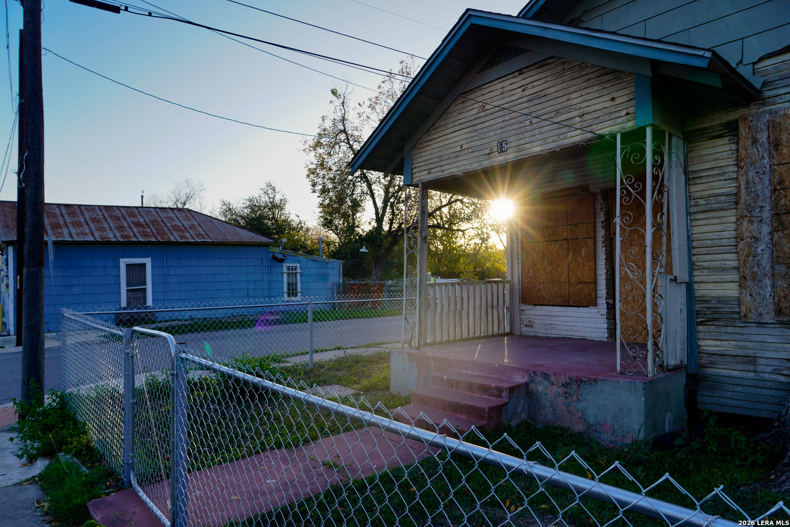 715 S TRINITY ST, San Antonio, TX 78207 — photo 1