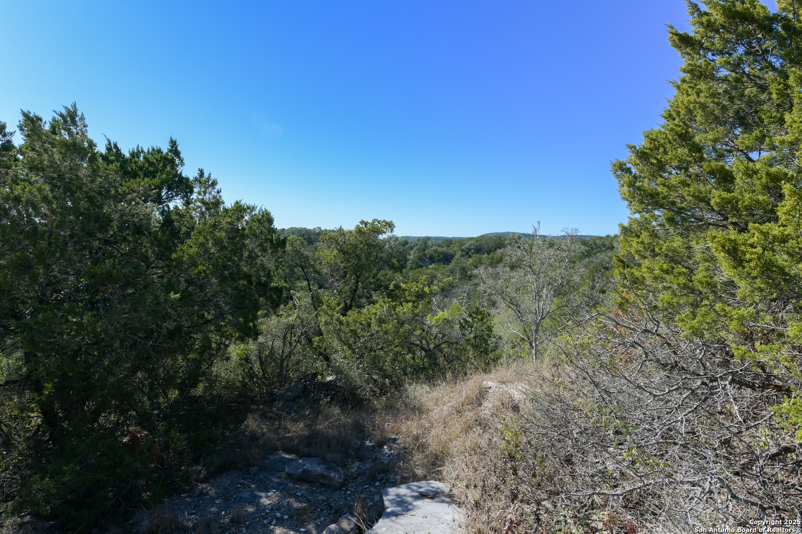 11304 Condor Pass, ,  78023 — photo 1