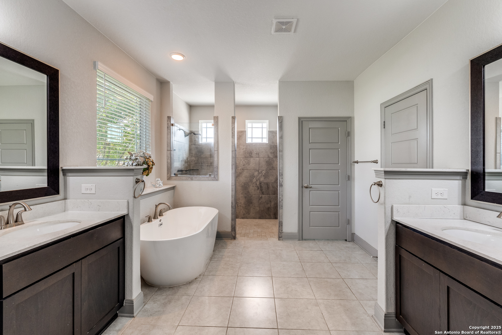 8207 Garden Arbor, , 78266 — photo 1