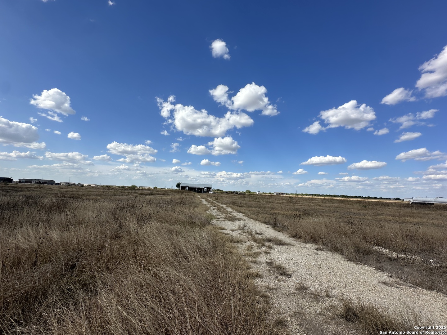 2267 CR 430, Pleasanton, TX 78064 — photo 1