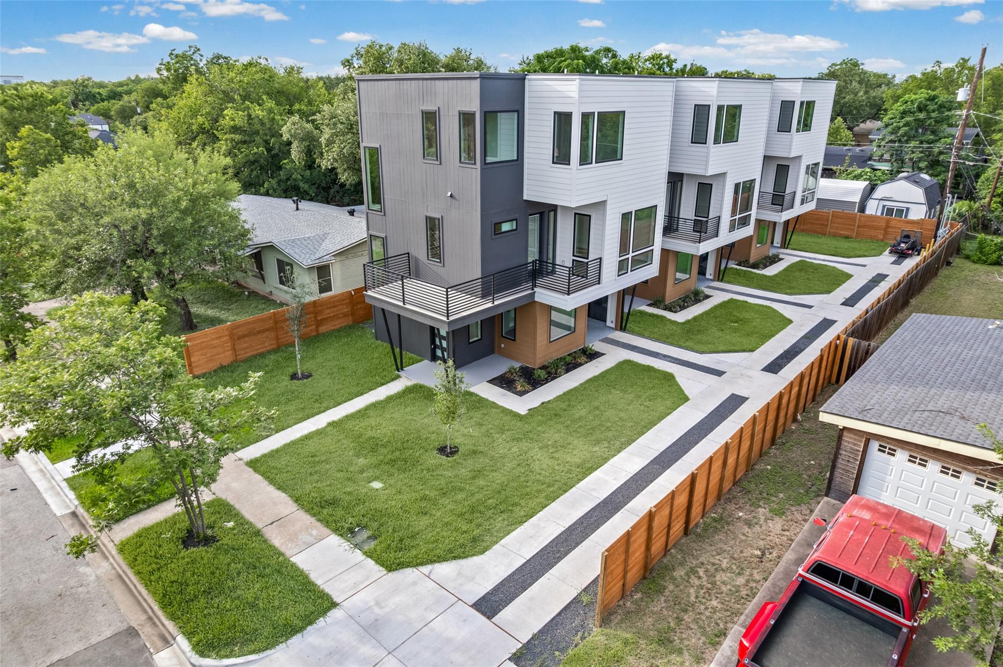 100 Odell, Austin, TX 78752 — photo 1