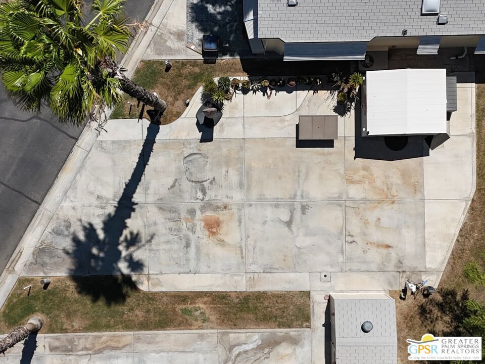 84136 44 Avenue 562