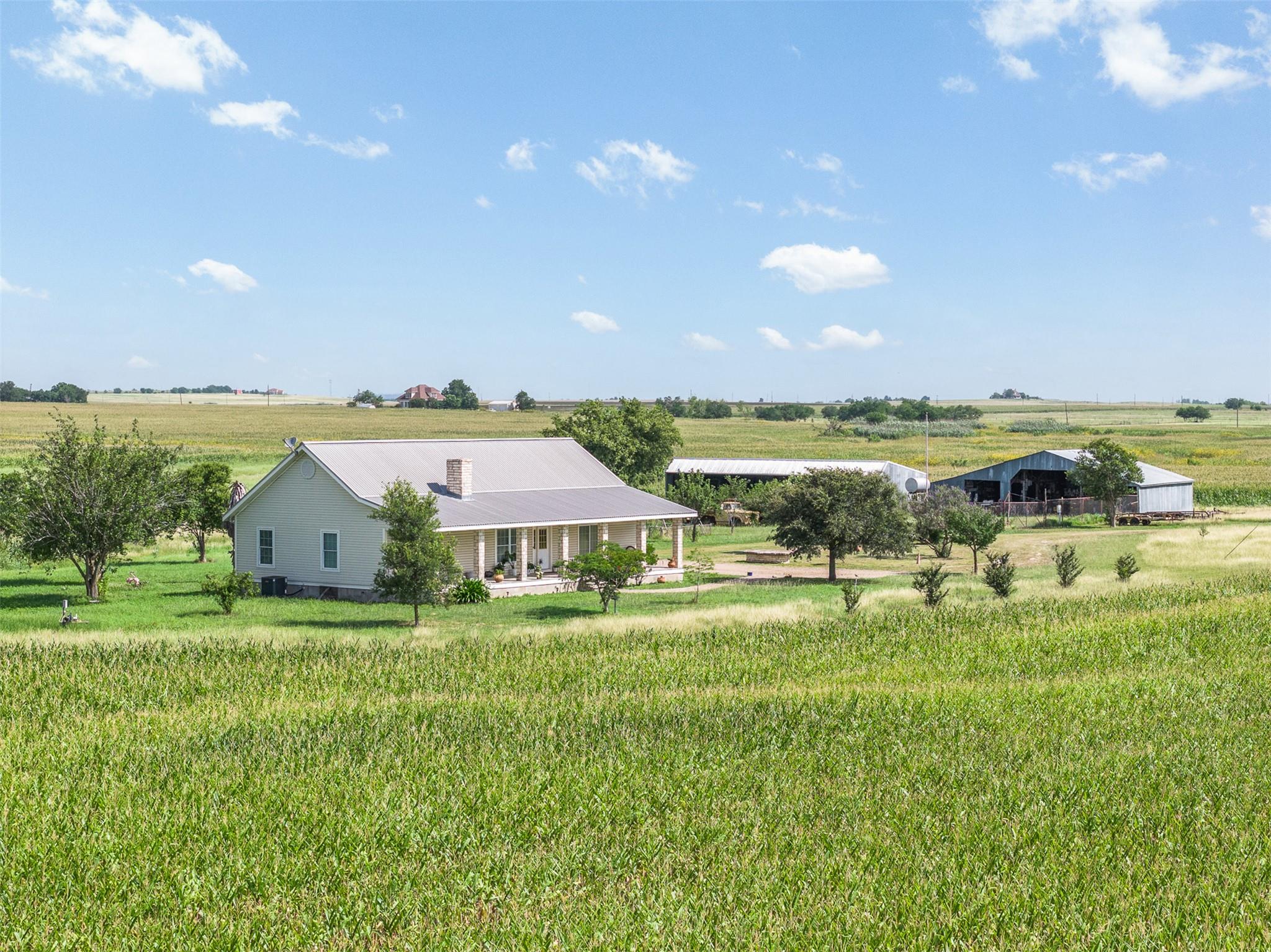 18108 Werchan, Coupland, TX 78615 — photo 1