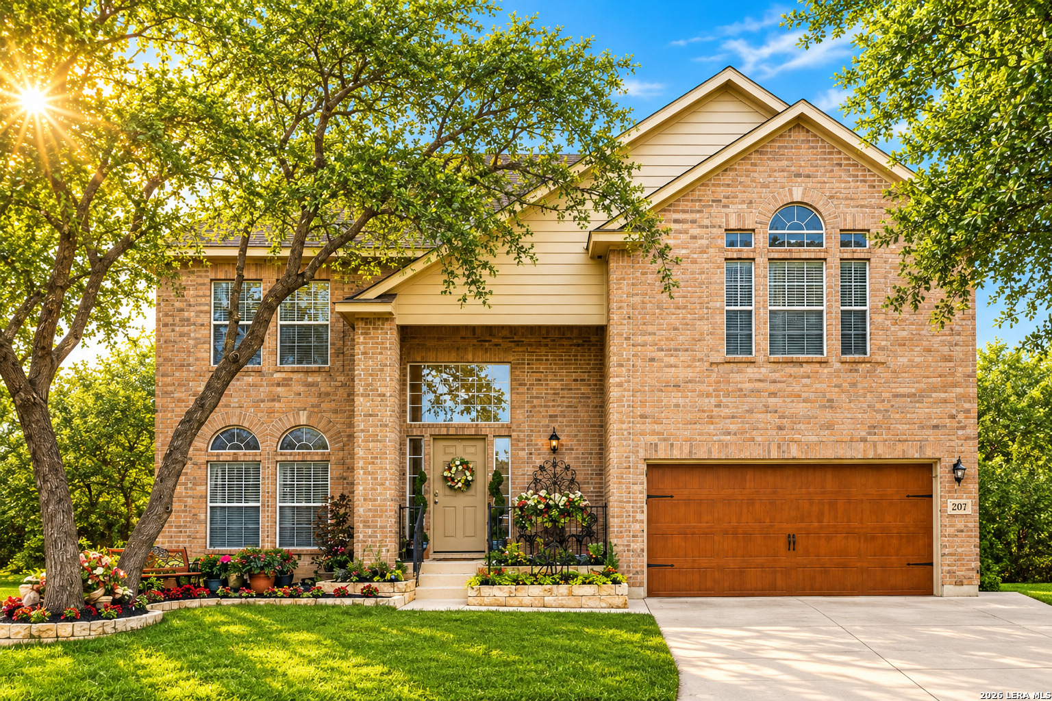 2707 Summit View, San Antonio, TX 78261 — photo 1