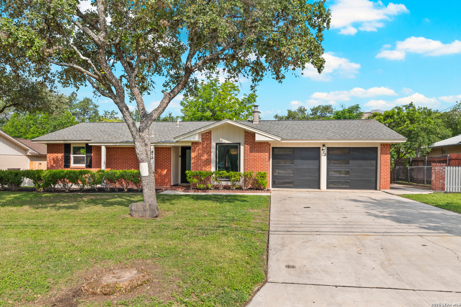 413 GLADIOLA LN, ,  78213 — photo 1