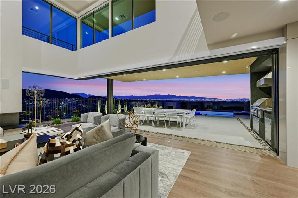 807  Magnum Cliff Court, Henderson, NV 89012 — photo 1