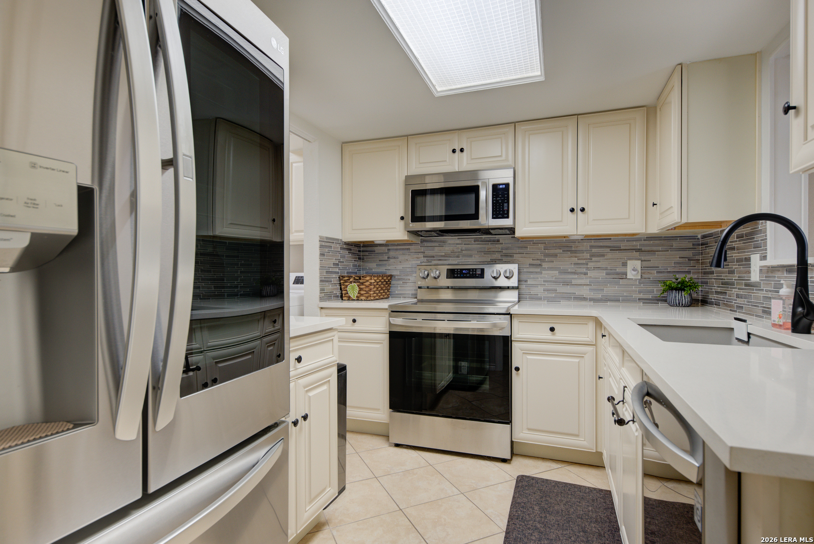 11303 Vance Jackson, San Antonio, TX 78230 — photo 1