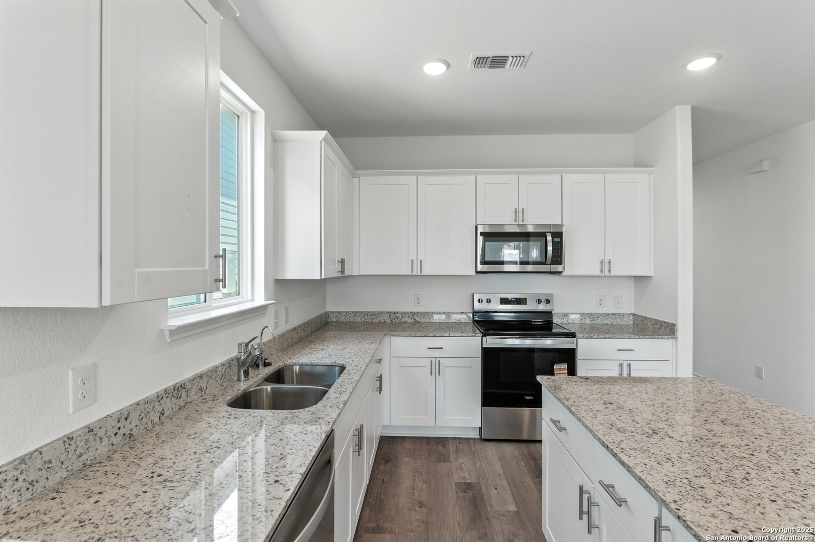 820 Soapberry Dr, ,  78130 — photo 1