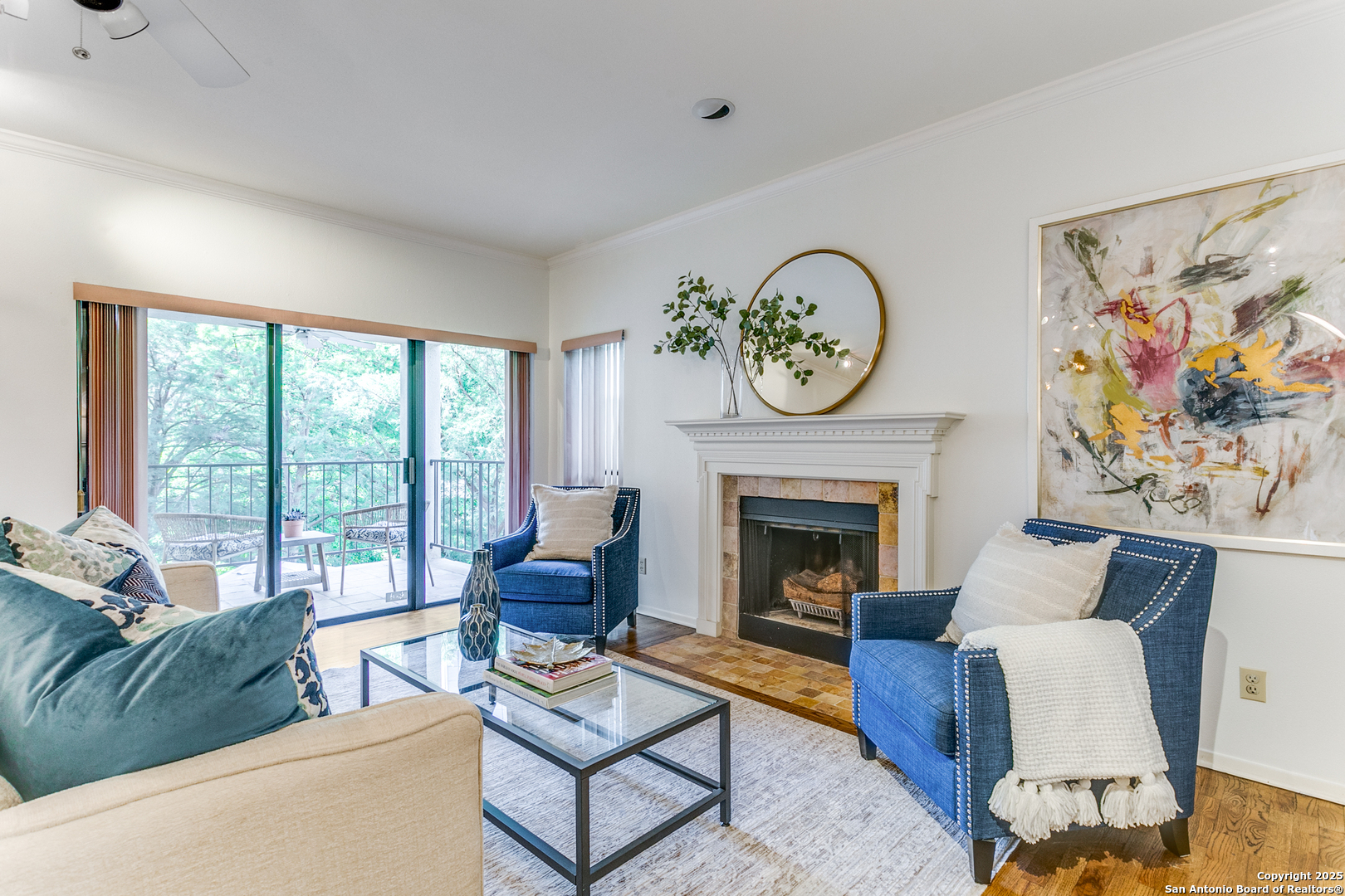 1022 Navarro, San Antonio, TX 78205 — photo 1