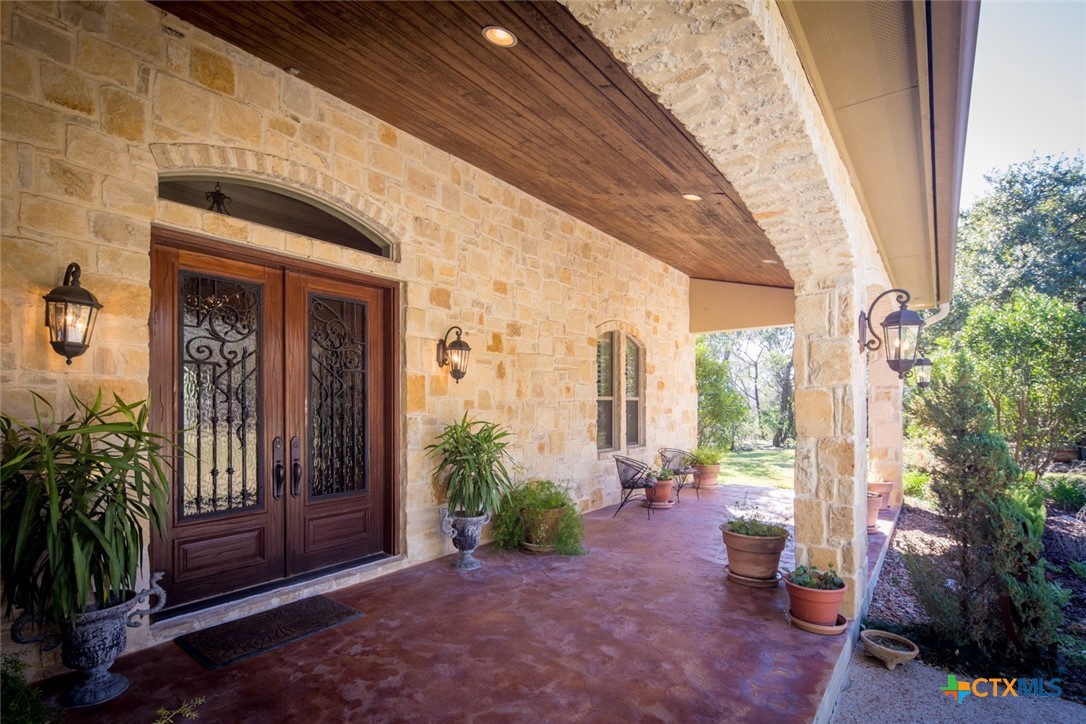 133 Mariposa Loop, New Braunfels, TX 78132 — photo 1