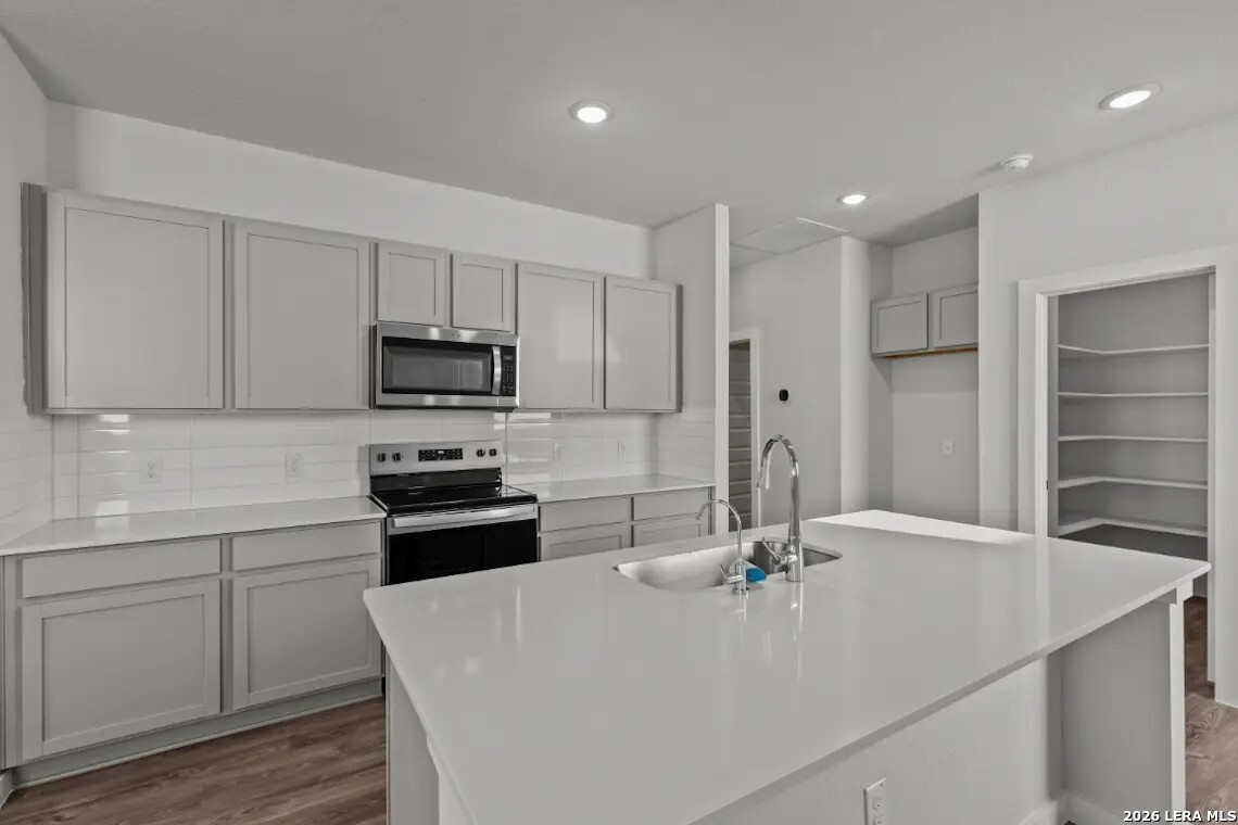 9950 Chavaneaux Lndg, ,  78221 — photo 1