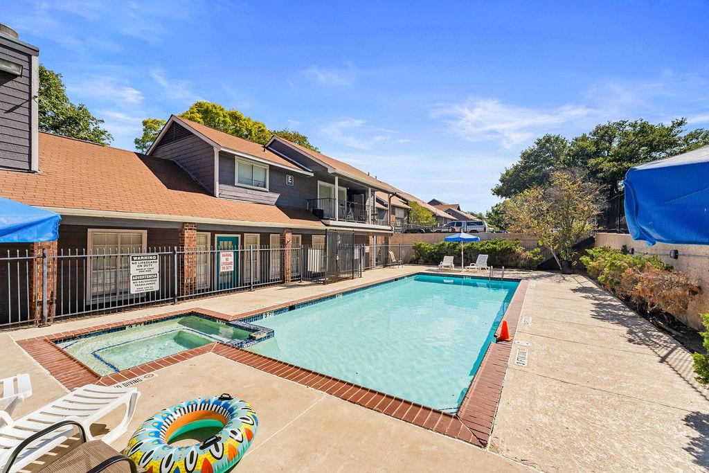 1840 Burton, Austin, TX 78741 — photo 1