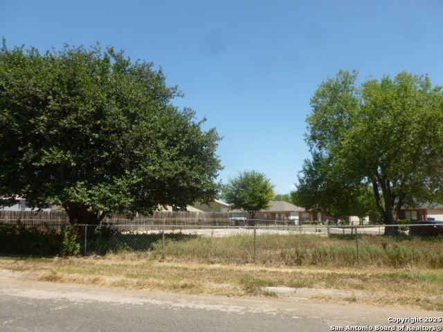 855 Brownleaf, ,  78227 — photo 1