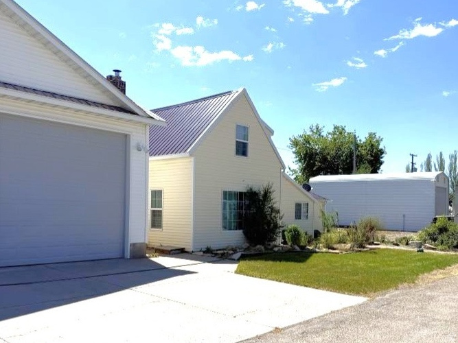 244 N COURT ST, Montpelier, ID 83254 — photo 1