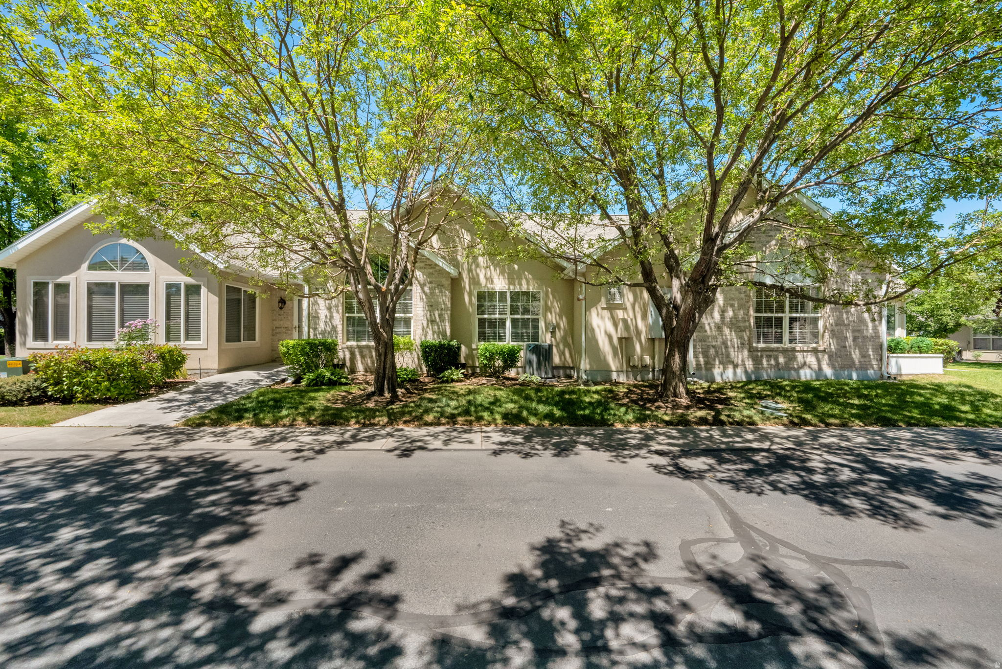 2136 W JORDAN VILLA DR, West Jordan, UT 84088 — photo 1