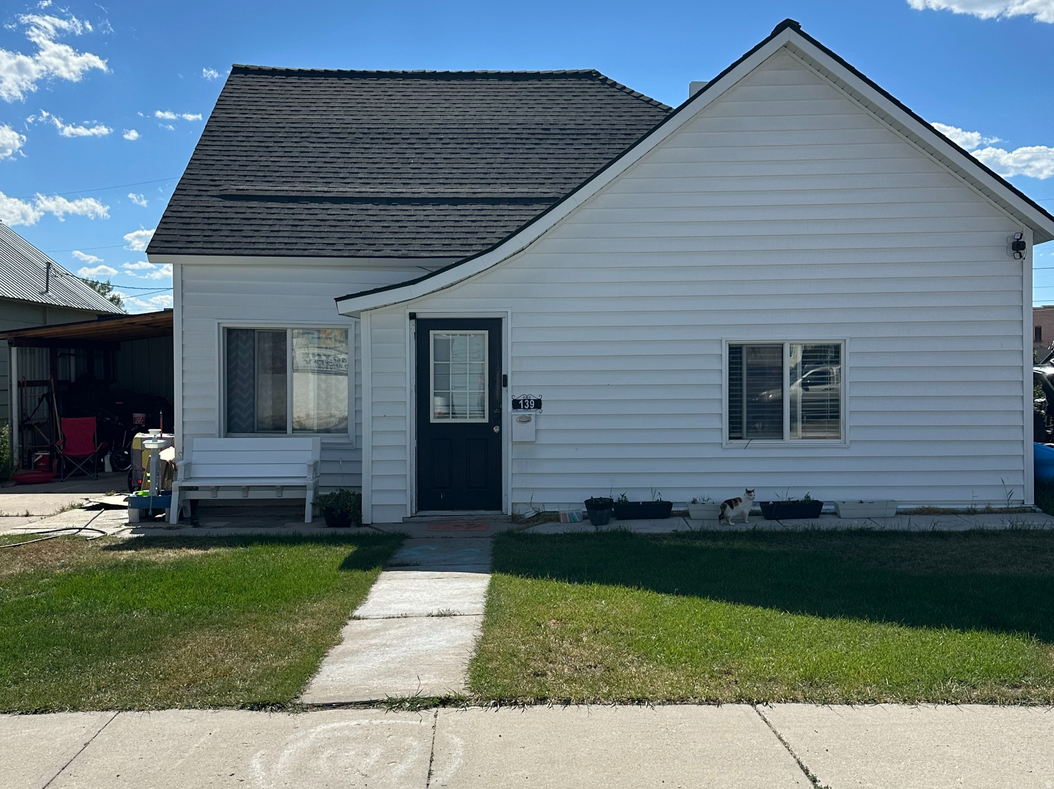 139 S 9TH ST