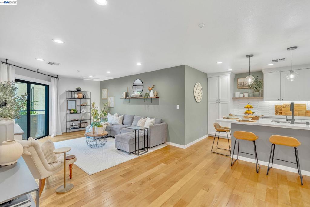 1201 Alta Vista Dr 108, Walnut Creek, CA 94596 — photo 1