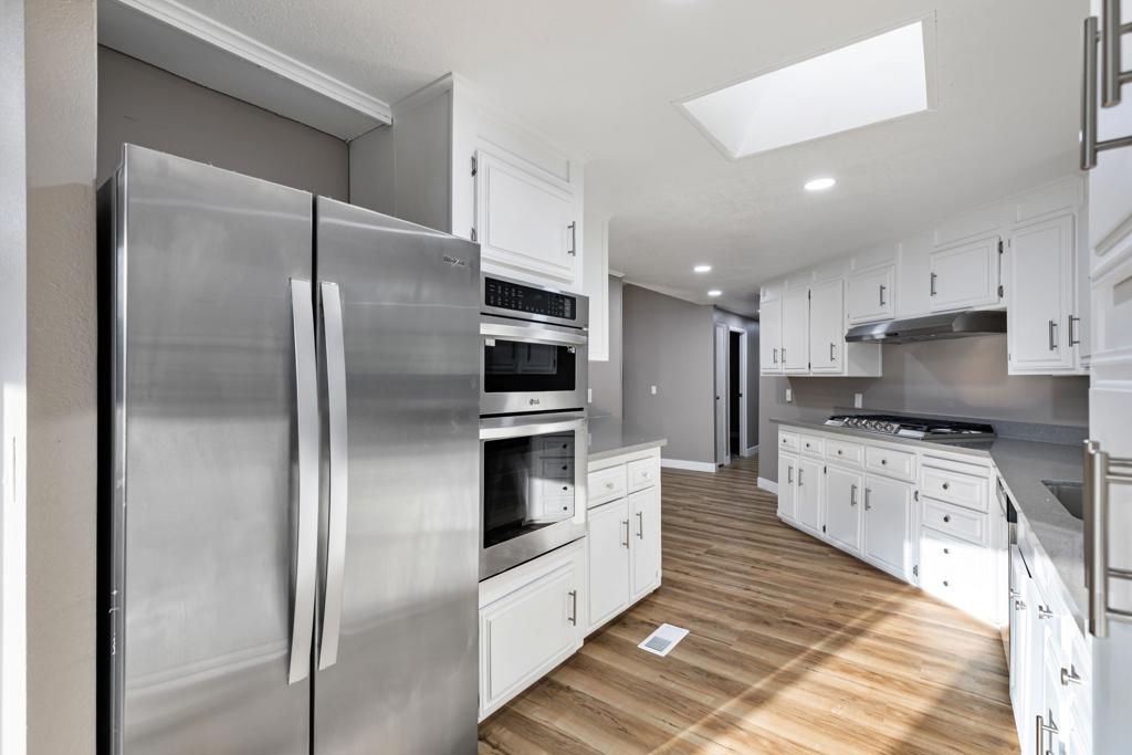 73450 Country Club Drive 10, Palm Desert, CA 92260 — photo 1