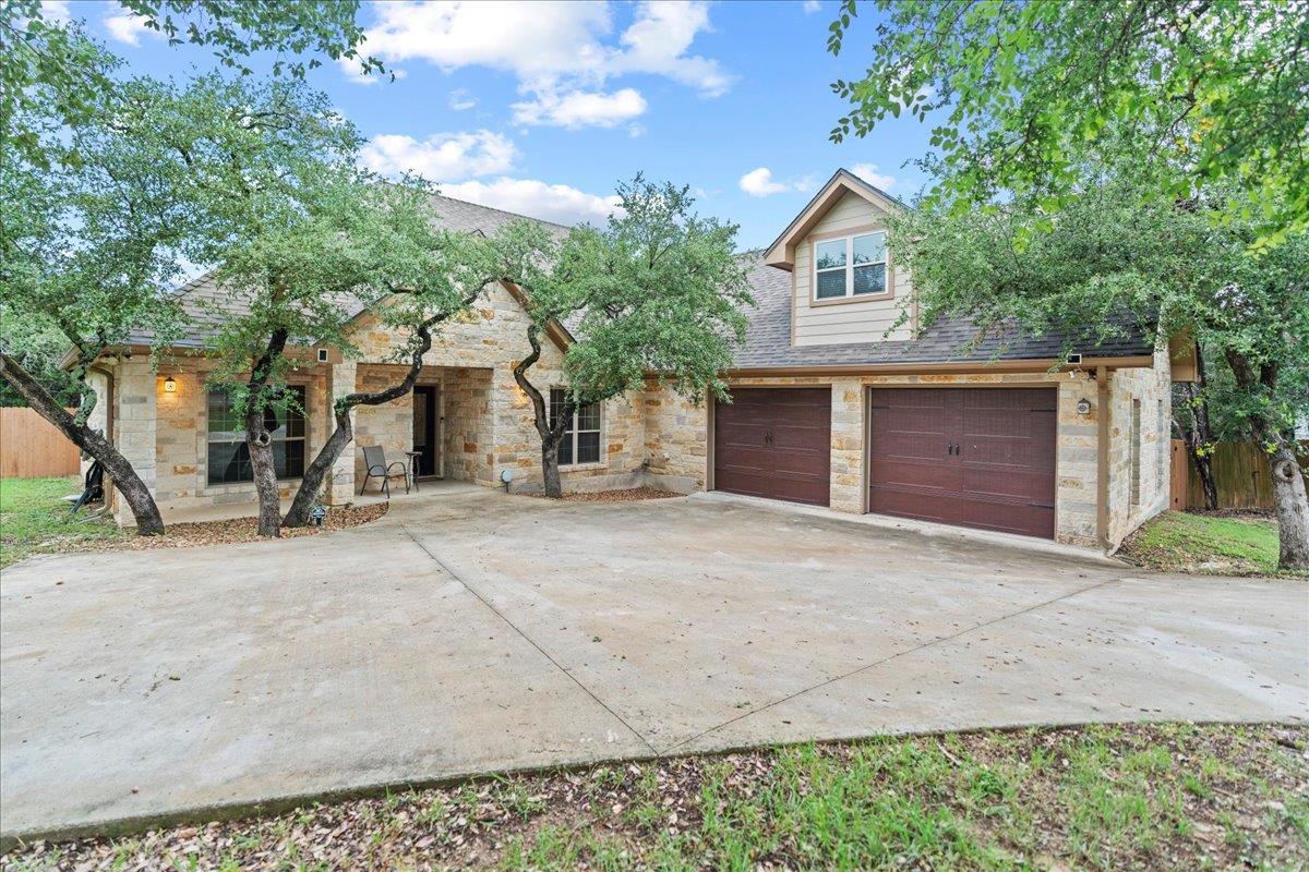 9 Caliche Ct, Wimberley, TX 78676 — photo 1