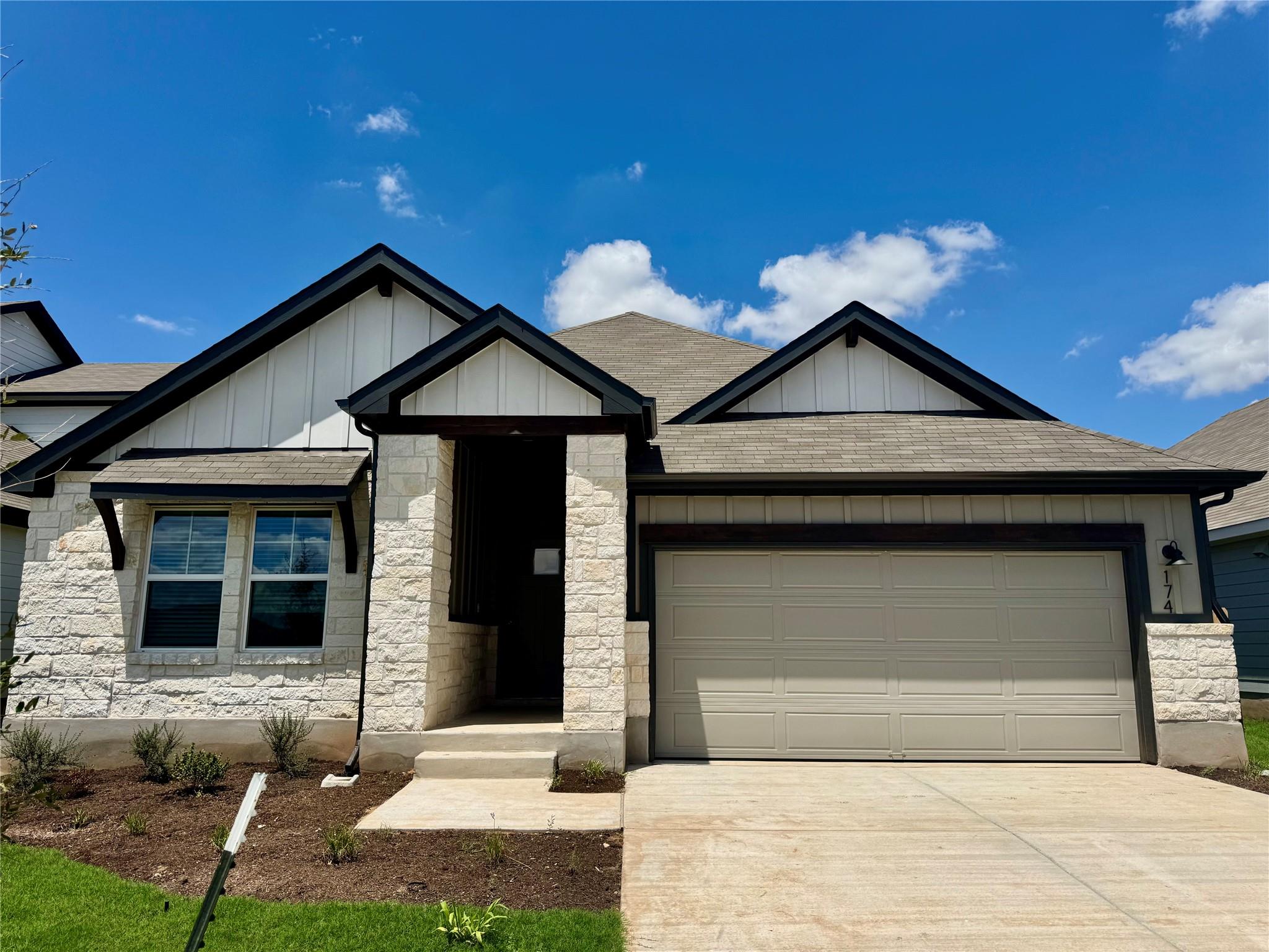 174 Coopers Hawk Crst, Cedar Creek, TX 78612 — photo 1