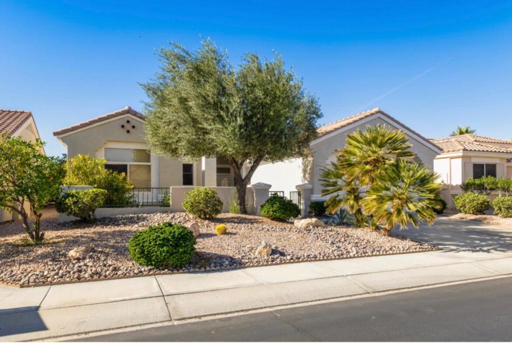 37521 Mojave Sage Street, Palm Desert, CA 92211 — photo 1