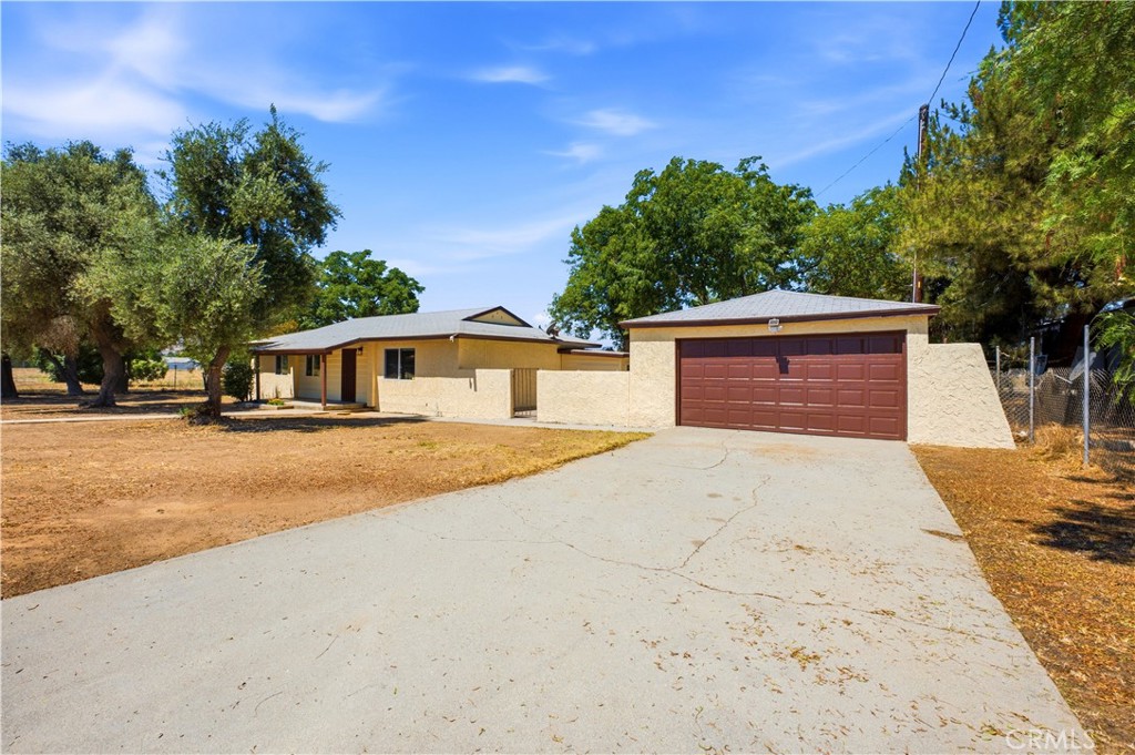21820 Cajalco Road, Perris, CA 92570 — photo 1