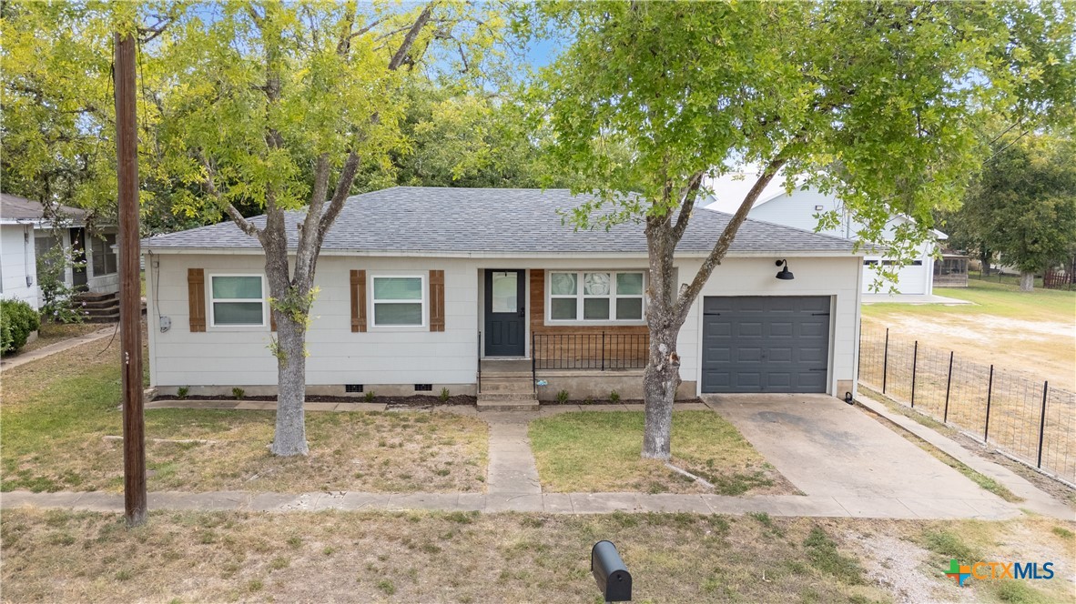 504 N Arnim