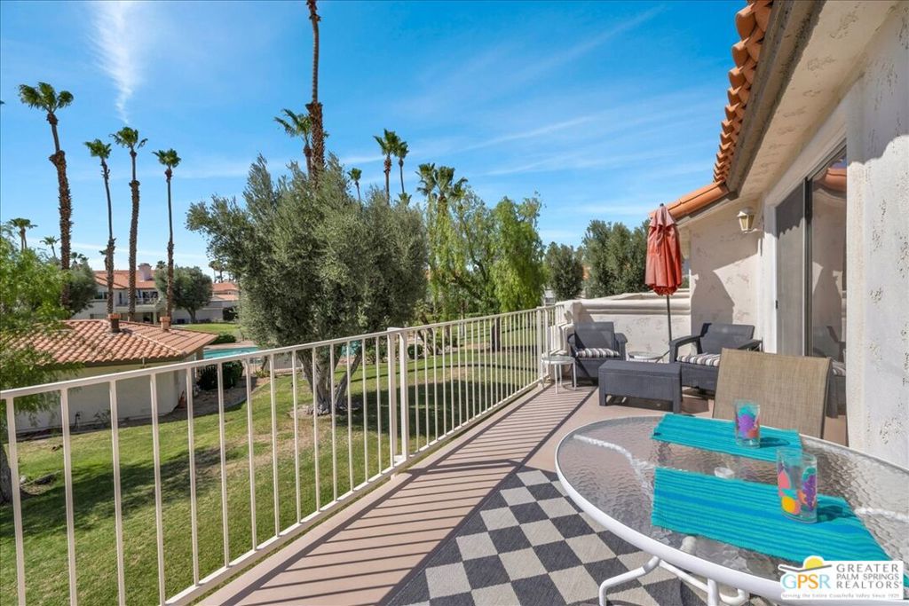 688 Vista Lago Circle, Palm Desert, CA 92211 — photo 1