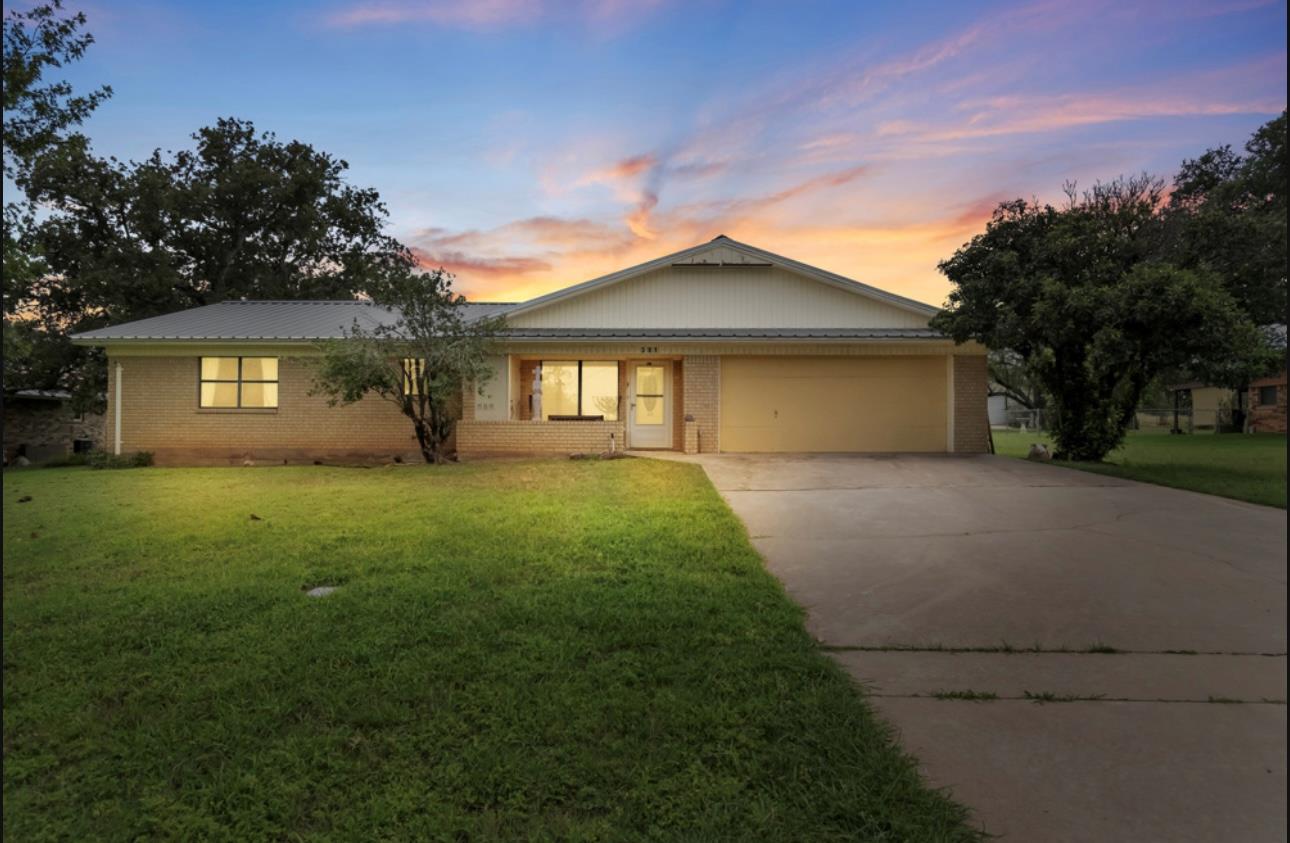 301  Reven Acres Dr, Kingsland, TX 78639 — photo 1