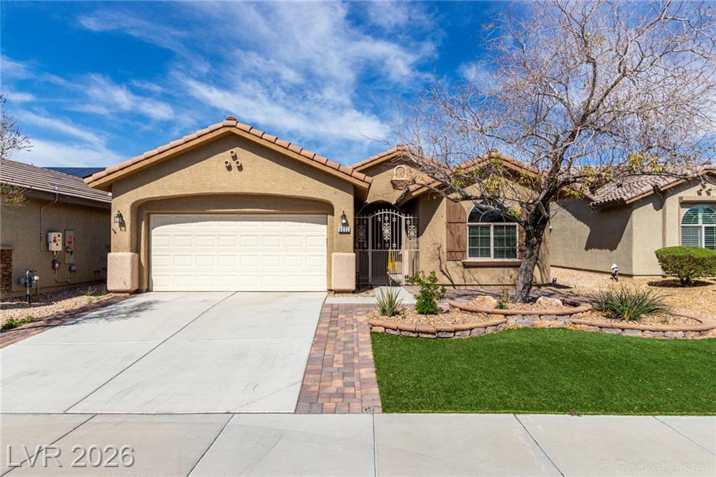 6092  Fox Creek Avenue, Las Vegas, NV 89122 — photo 1