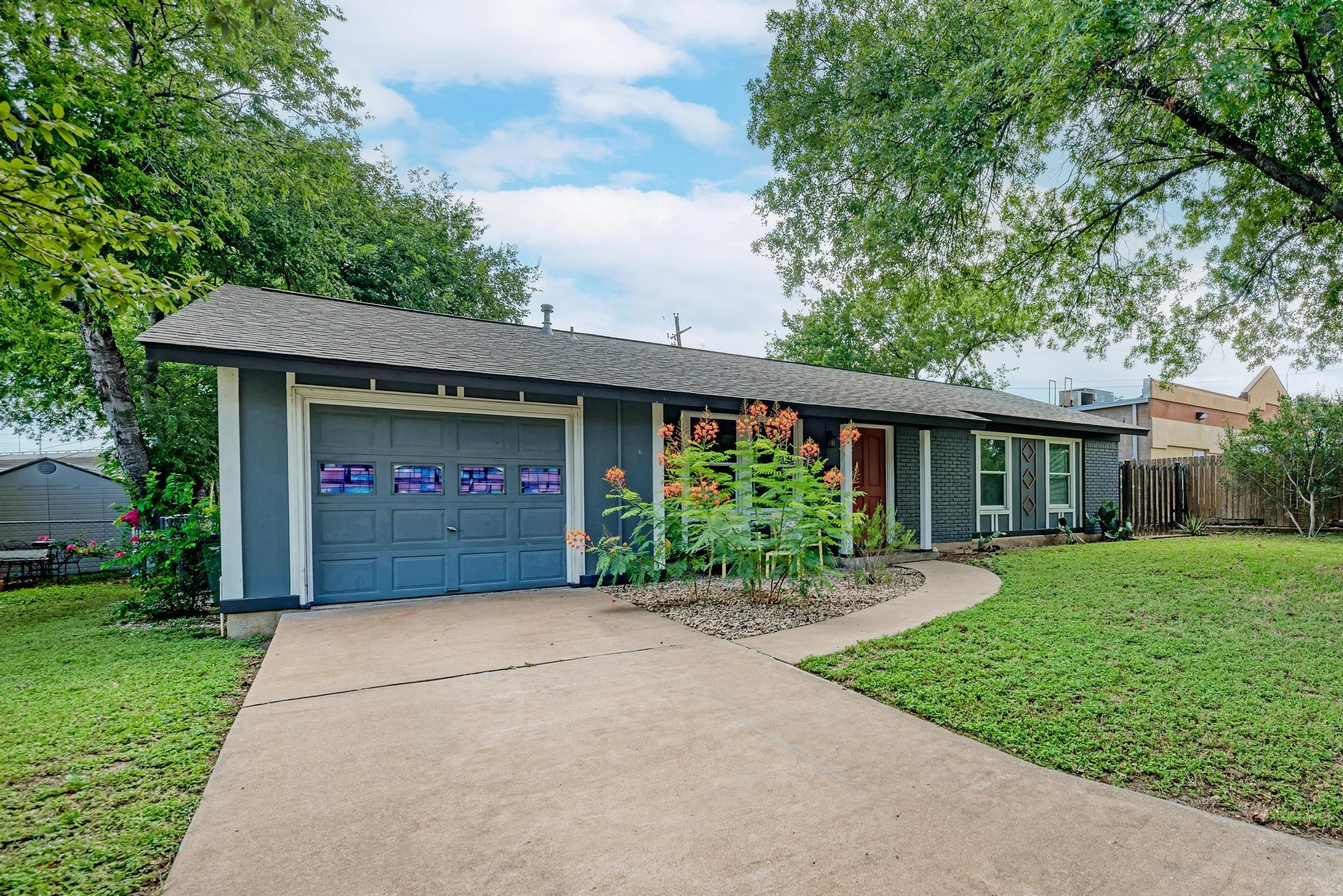 1500 Fairfield, Austin, TX 78757 — photo 1
