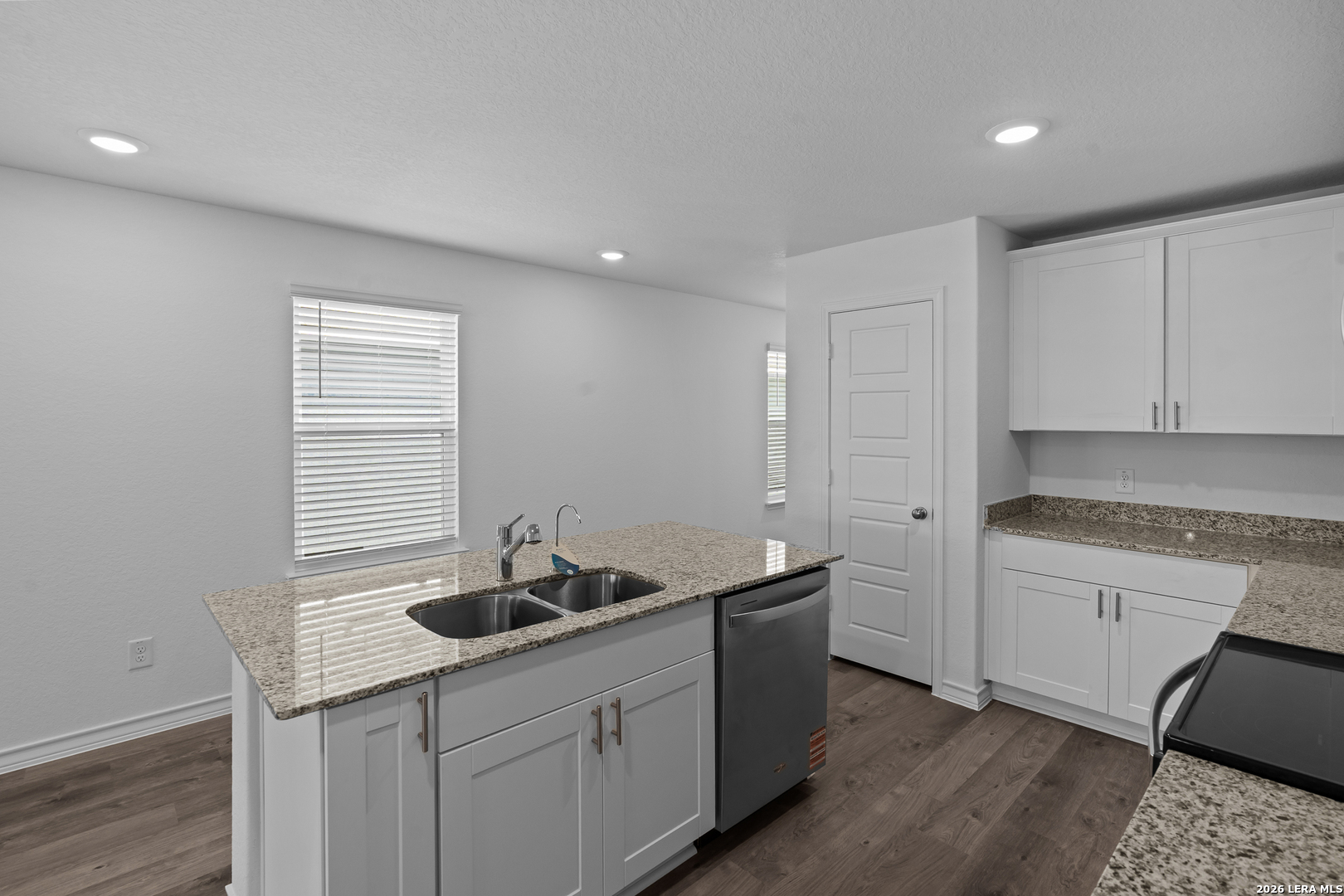 208 JERSEY LANE, , 78006 — photo 1