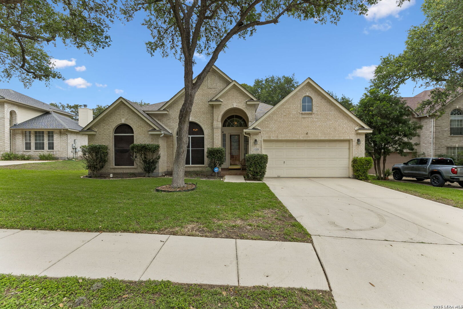 229 OAK CREEK DR, ,  78108 — photo 1