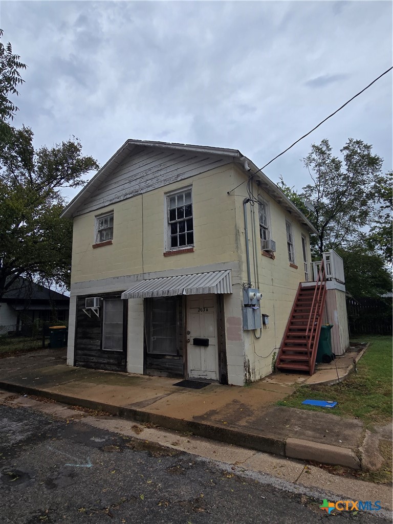 203 S 14th Street, Gatesville, TX 76528 — photo 1