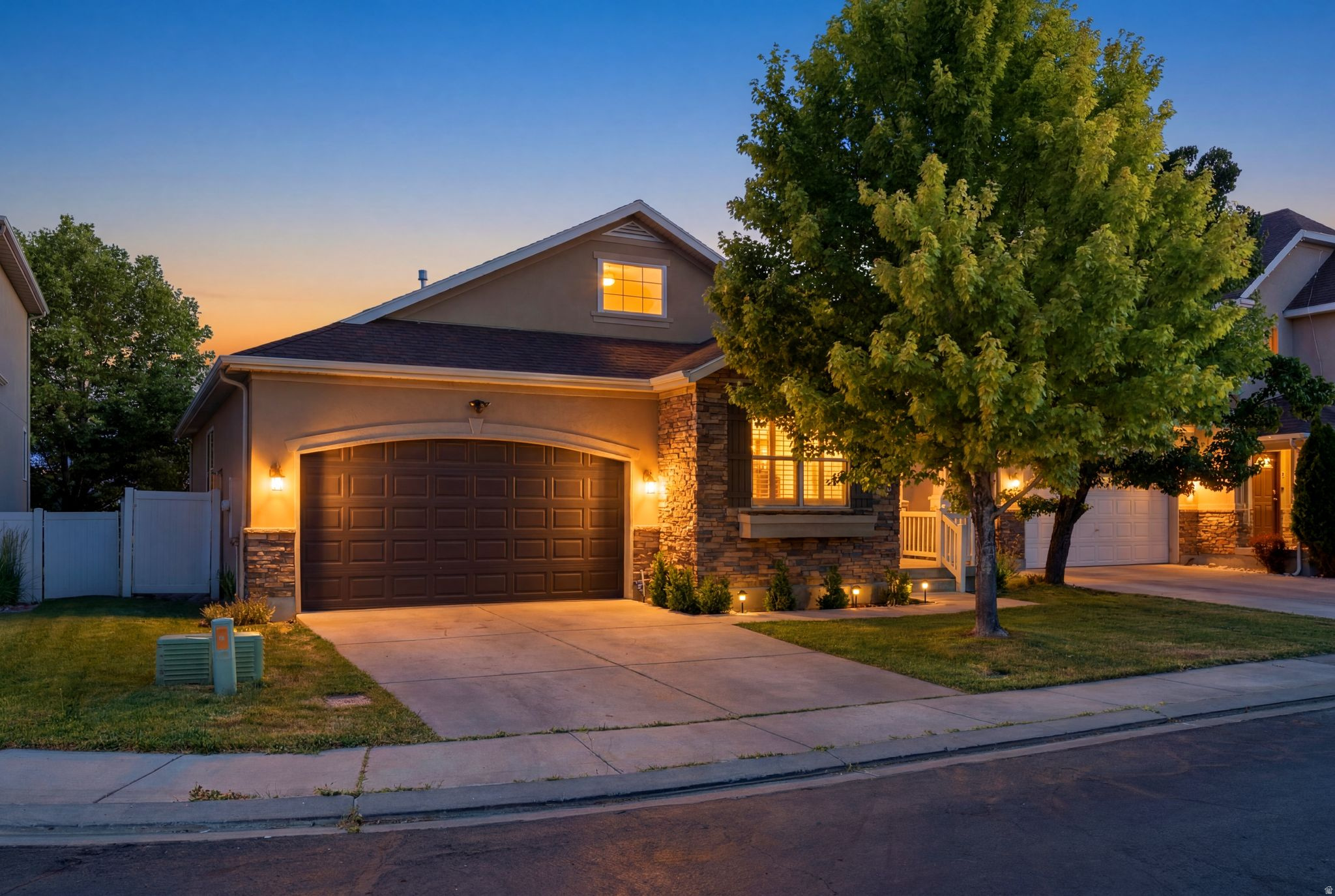 4042 W SCARSBOROUGH LN, West Jordan, UT 84084 — photo 1