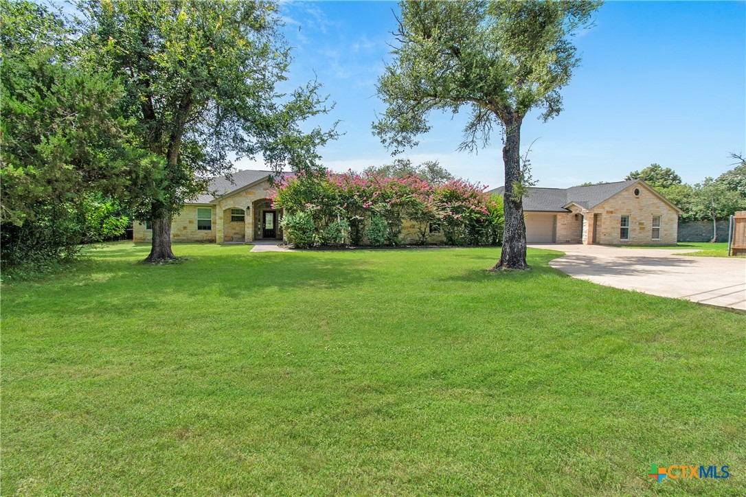409 Northcliffe Drive, Belton, TX 76513 — photo 1